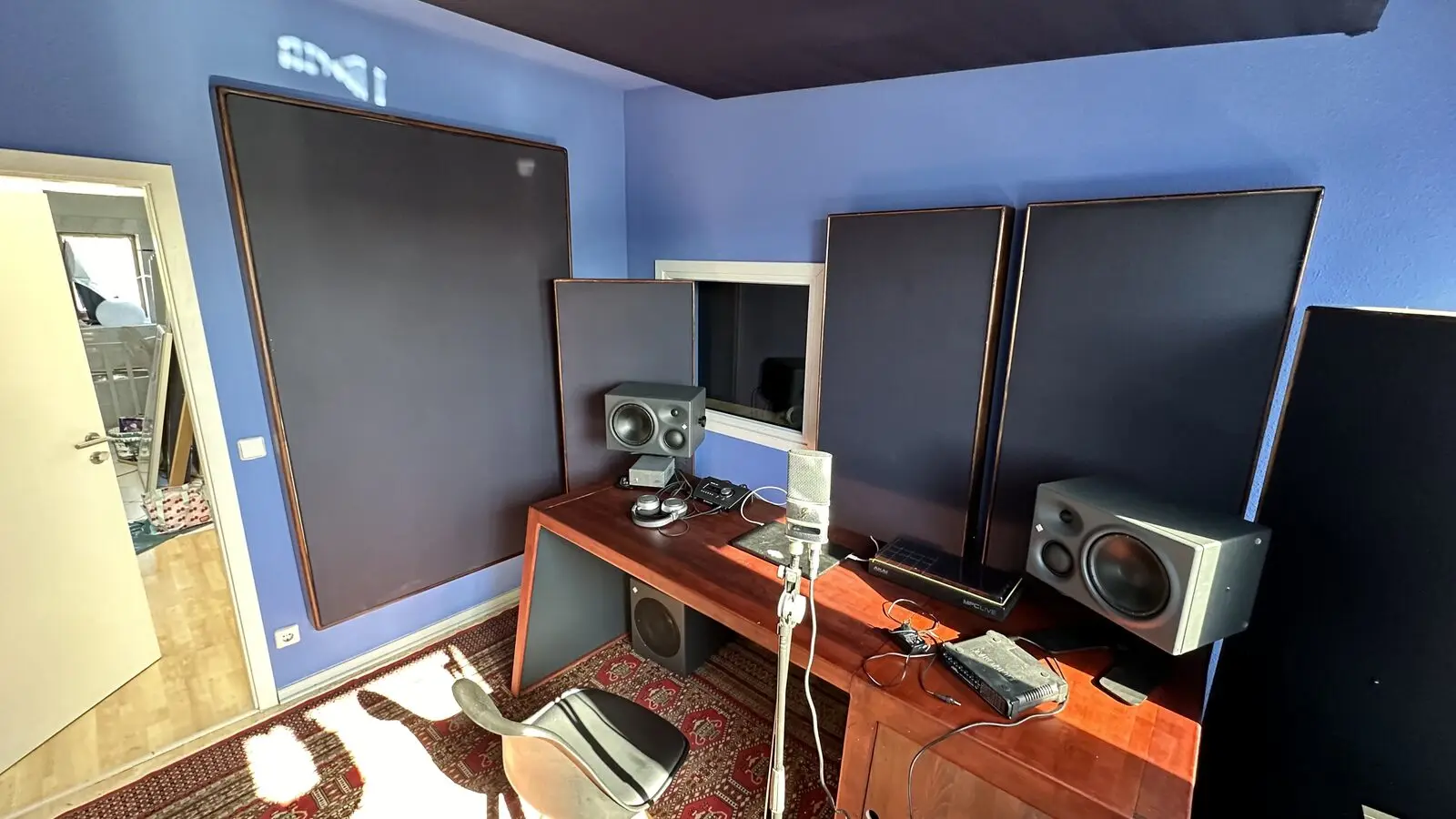 Looking past absorbers towards the desk